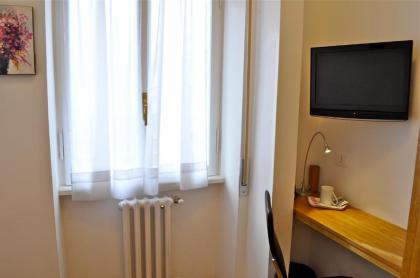 Aurelia Home Guest House - image 1