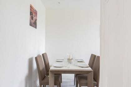 The Imperial Suite - image 7