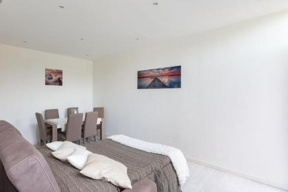 The Imperial Suite - image 9