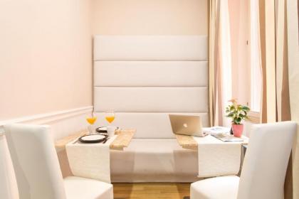 La Foresteria Luxury Suites - image 9