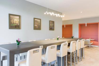 Hampton by Hilton Rome East - image 12