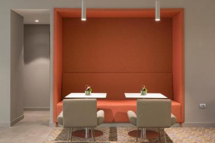 Hampton by Hilton Rome East - image 16