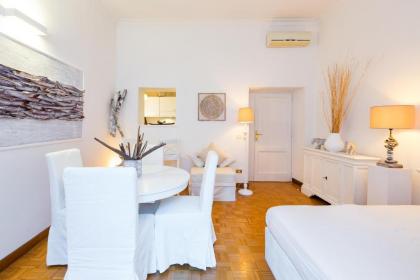 BBHOMEROME - Piazza di Spagna Apartment - image 20