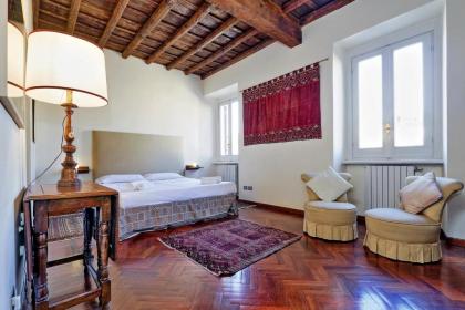 Trevi Comfortable Apartment with Terrace | Romeloft - image 11