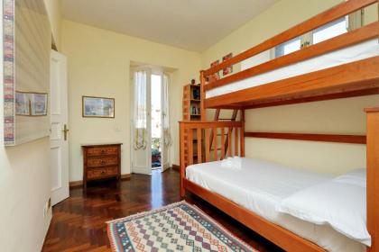 Trevi Comfortable Apartment with Terrace | Romeloft - image 14