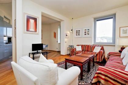 Saint Peter's Bright Apartment | Romeloft - image 19