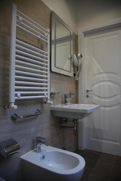 FEDERICA'S APARTMENT IN ROME - image 11