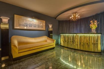 Otivm Hotel - image 1