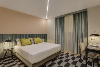 Otivm Hotel - image 10