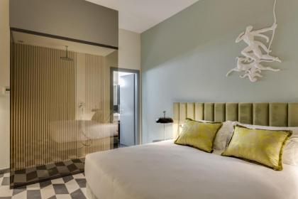 Otivm Hotel - image 11