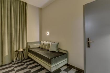 Otivm Hotel - image 16