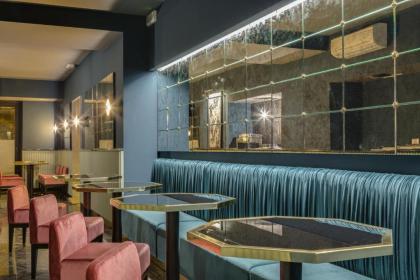 Otivm Hotel - image 3