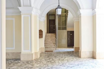 Vatican House - image 15