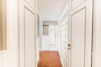 Pantheon Luxury House - image 11