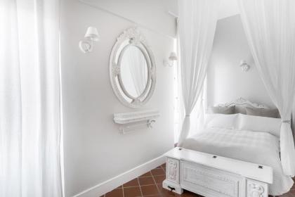 Pantheon Luxury House - image 2
