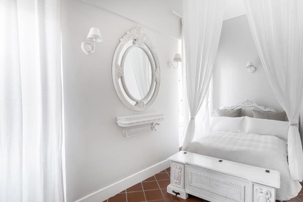 Pantheon Luxury House - image 2