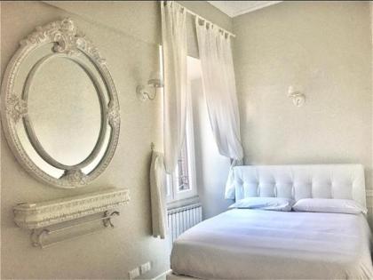Pantheon Luxury House - image 20