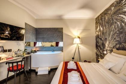 FOURHEADS Private Suites - image 13