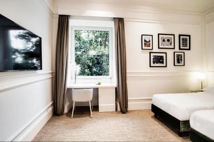 The Shire Hotel - image 5