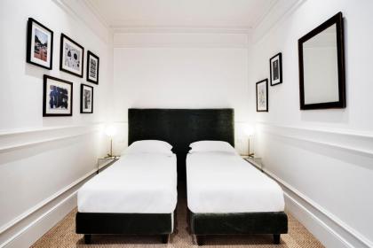 The Shire Hotel - image 7