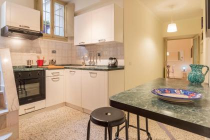 Campo De' Fiori Central Flat - image 15