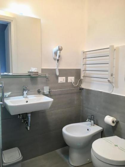 Vatican Central Suites - image 3