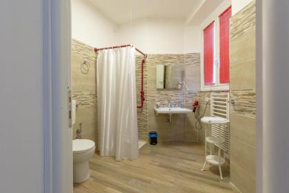 Flatinrome Trastevere Deluxe Rooms - Green Patio - image 15