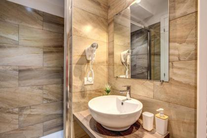 Chester Suites - image 10
