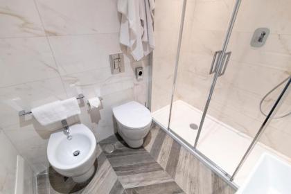 Eccelso Hotel - image 11