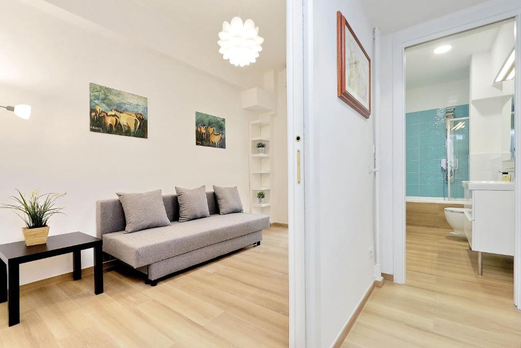 Cozy Domar - My Extra Home - image 4