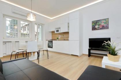 Cozy Domar - My Extra Home - image 7