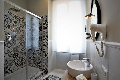 romantica guest house - image 20