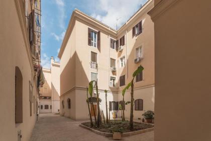 Testaccio Cozy Flat - image 12