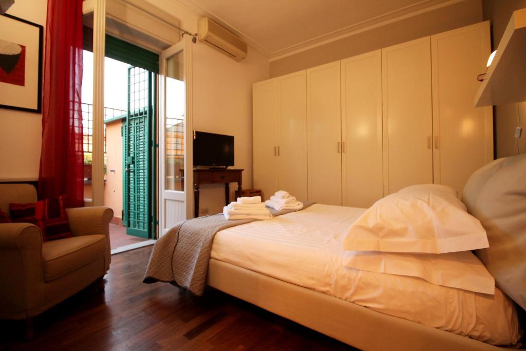 Tiepolo Romantic Terrace Apartment - image 7