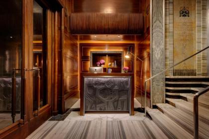 Singer Palace Hotel - image 11