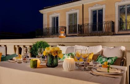 Singer Palace Hotel - image 15