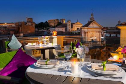 Singer Palace Hotel - image 18