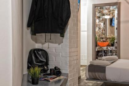 Navona Jacuzzi Rooms - image 12