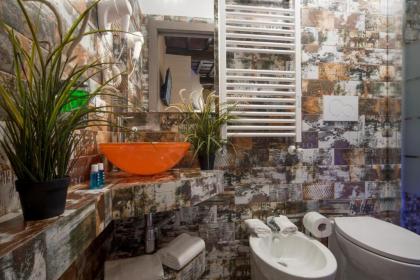 Navona Jacuzzi Rooms - image 8