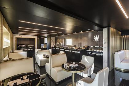 The Pantheon Iconic Rome Hotel Autograph Collection by Marriott - image 17