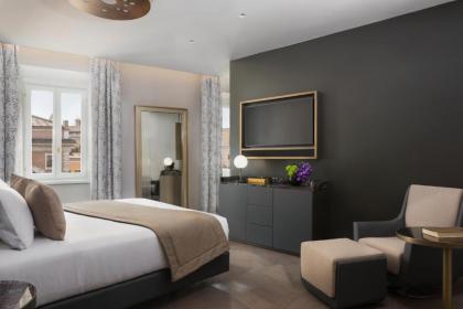 The Pantheon Iconic Rome Hotel Autograph Collection by Marriott - image 3