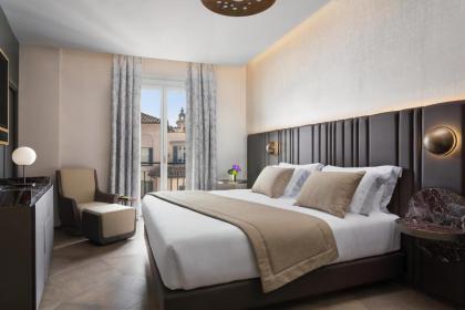 The Pantheon Iconic Rome Hotel Autograph Collection by Marriott - image 7