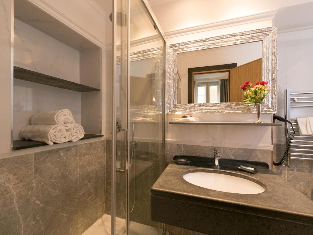 DK Suites - main image