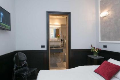DK Suites - image 18