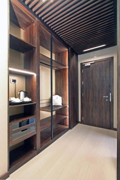 The Hive Hotel - image 20