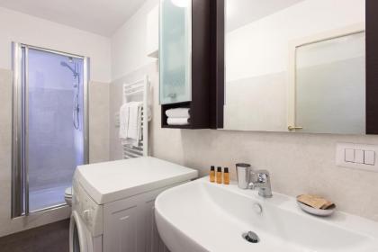 3-Bedroom Holiday Apartment Spanish Steps - image 18