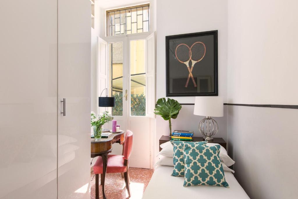 3-Bedroom Holiday Apartment Spanish Steps - image 5