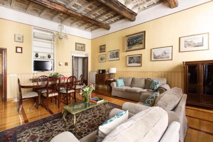 3-Bedroom Holiday Apartment Spanish Steps - image 8