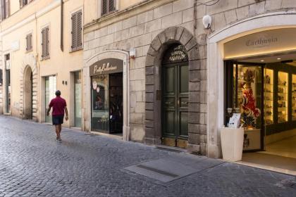 3-Bedroom Holiday Apartment Spanish Steps - image 9