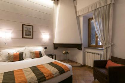 JR Suites - image 11